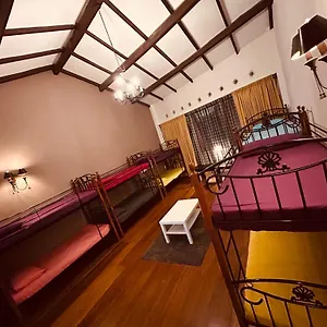 New Great Shanghai Female Hostal